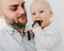 Load image into Gallery viewer, Chewbeads Dog Tag Teething Necklace - Black