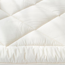 Load image into Gallery viewer, Alpaca Wool Plush Mattress Topper