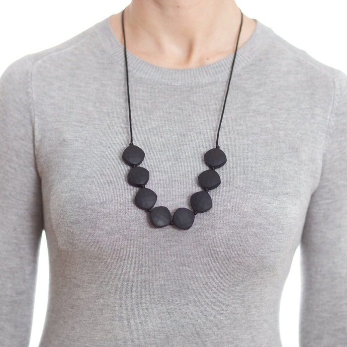 Teething Necklace for Mom, Antoinette in Midnight