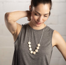 Load image into Gallery viewer, Teething Necklace for Mom, Antoinette in Vanilla
