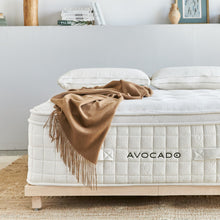 Load image into Gallery viewer, Organic Luxury Plush Mattress