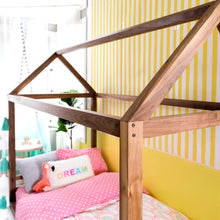 Load image into Gallery viewer, Domo Zen Bed with Drawers