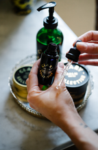 Load image into Gallery viewer, Face Serum