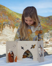 Load image into Gallery viewer, Bee Play House
