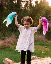 Load image into Gallery viewer, Silk and Wood Teether