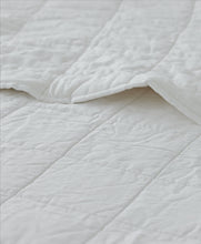 Load image into Gallery viewer, 100% Organic Cotton Bedding
